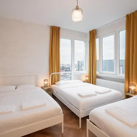 Apartment Charming And Spacious In The Heart Of