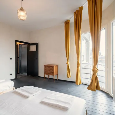 Apartment Charming And Spacious In The Heart Of